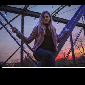 Meet your Posher, Mikela